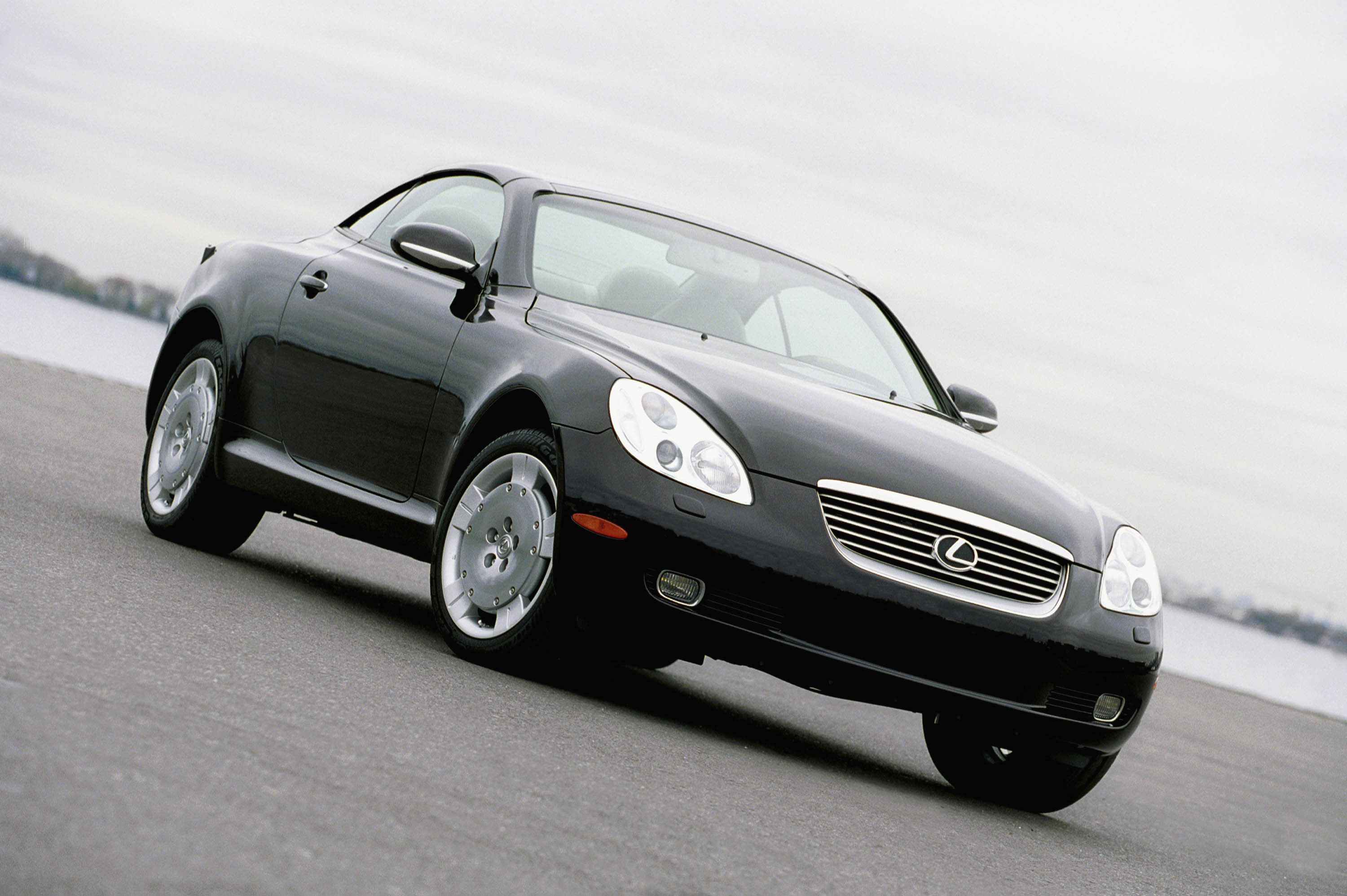LEXUS　SC430 The 2009 Lexus SC 430:This luxury hardtop convertible coupe