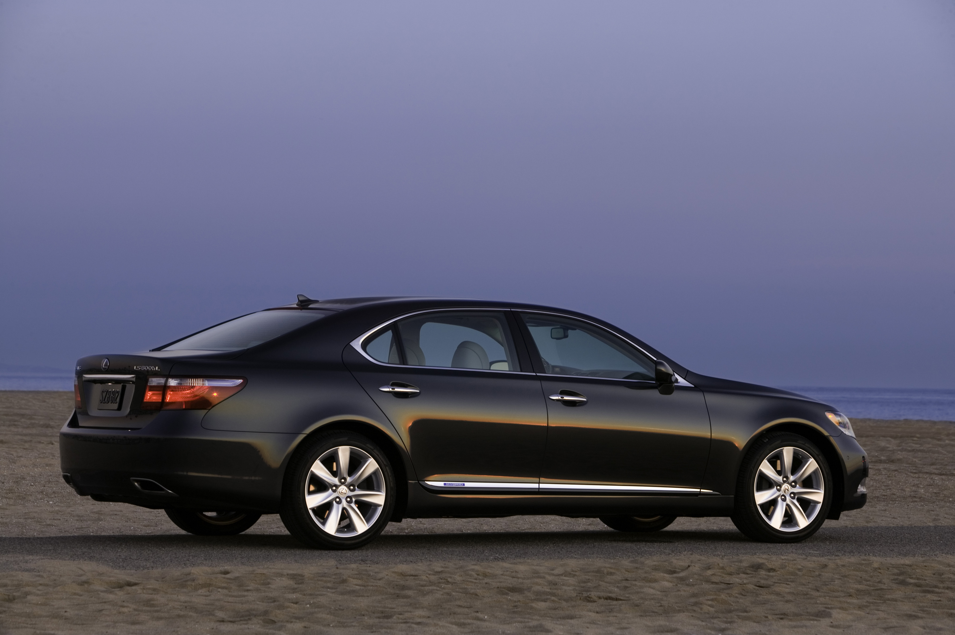 2008 Lexus LS 600h