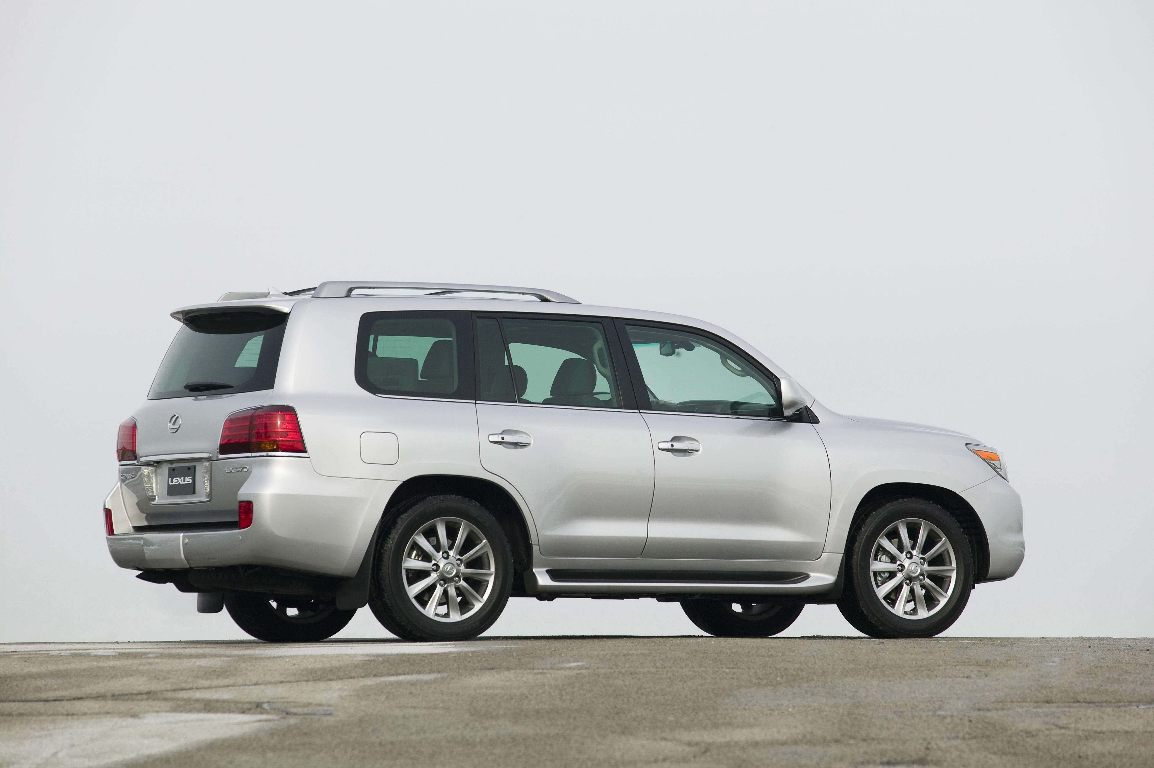 2010 Lexus LX 570